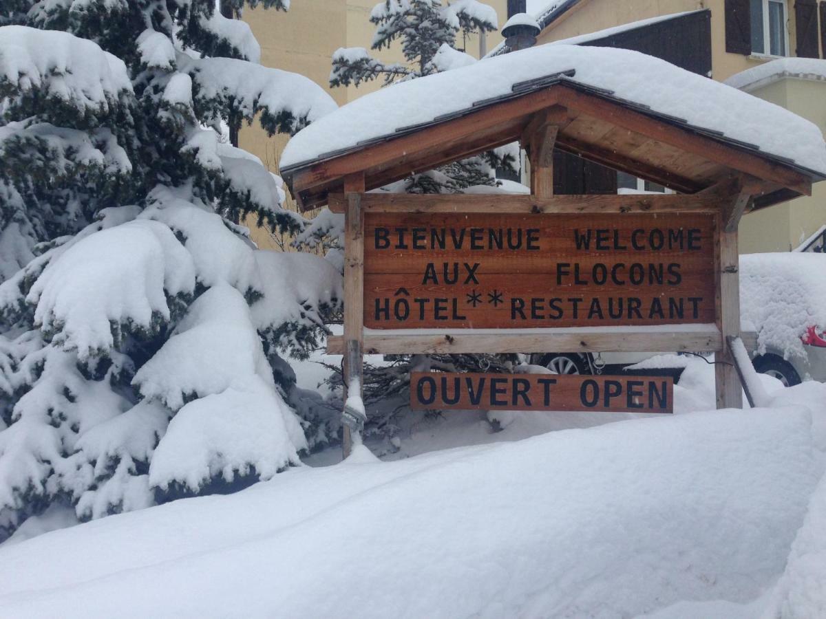 Hotel Les Flocons Le Sauze Exterior photo